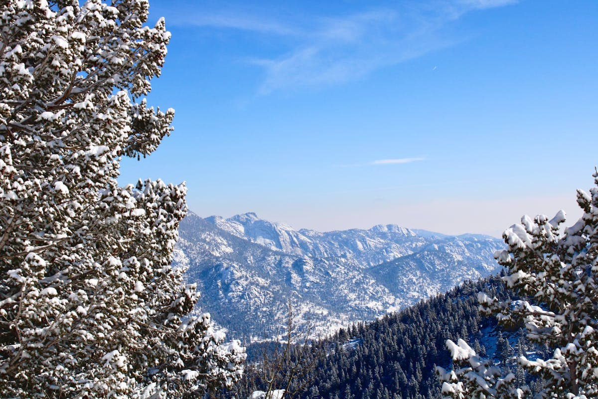 RV camping near Denver with mountain views and scenic campsites