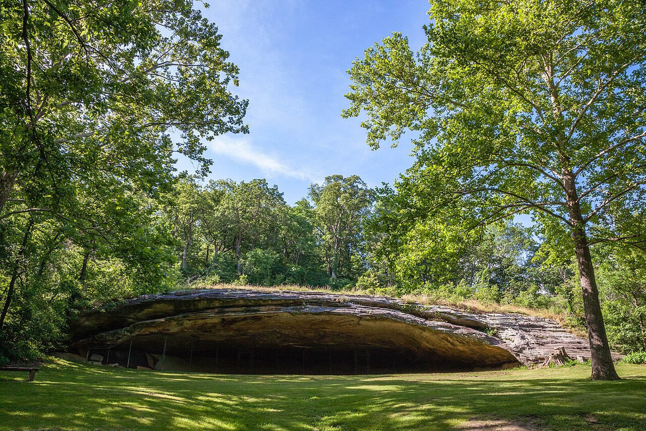 Graham Cave State Park