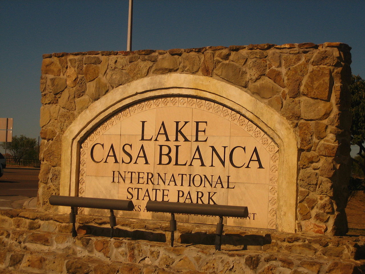 Lake Casa Blanca International State Park