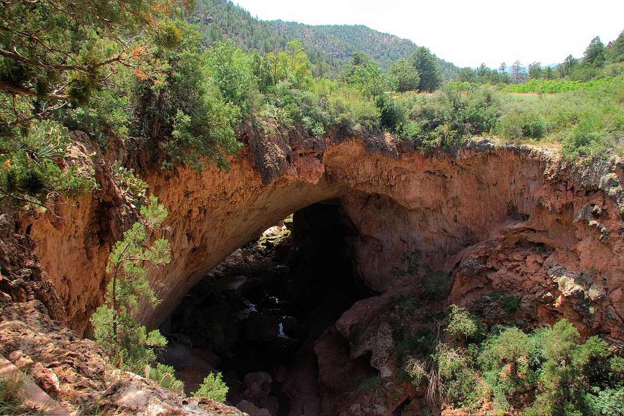Tonto Natural Bridge State Park